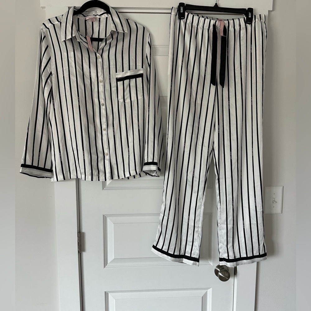 Victoria's Secret Striped Black and White Pajamas with logo